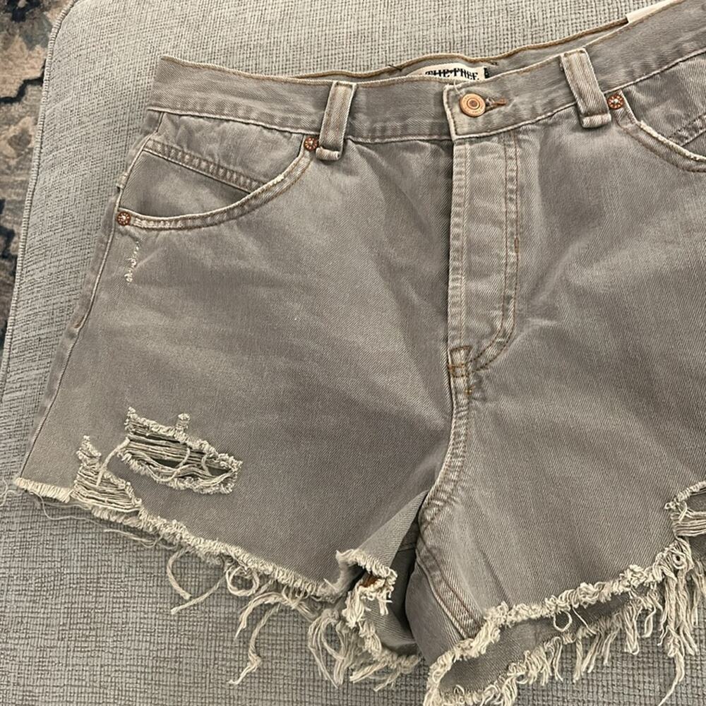 NWT Free People Now or Never distressed Denim Short, 31 - Picture 7 of 16